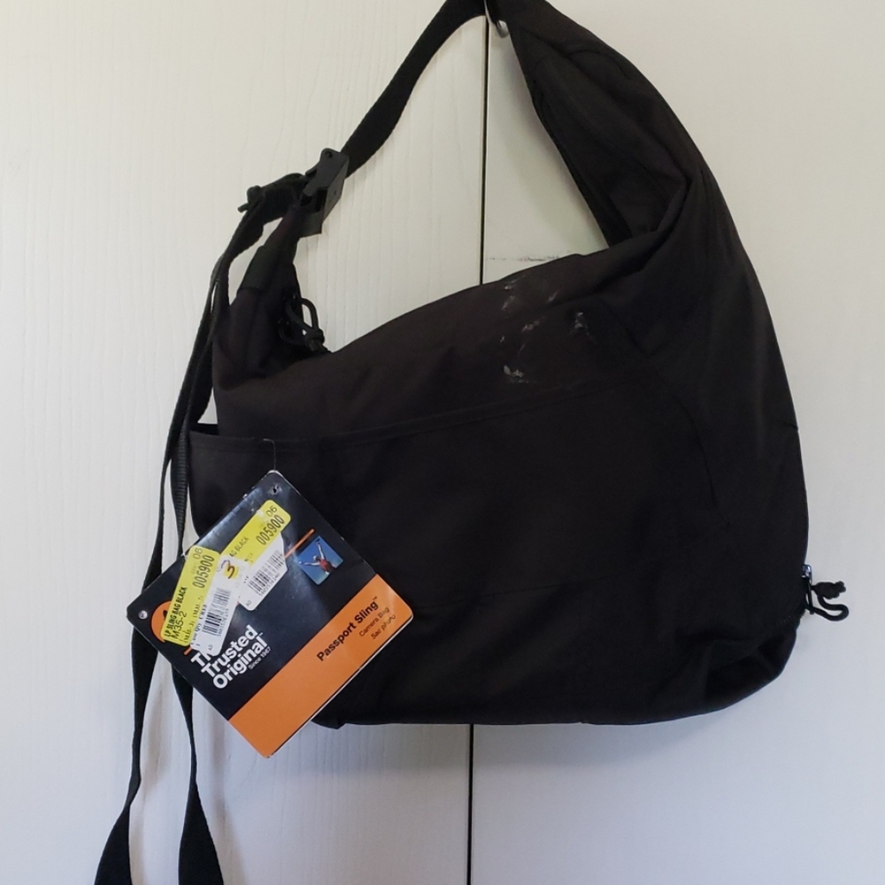 Lowepro slingback camera bag new